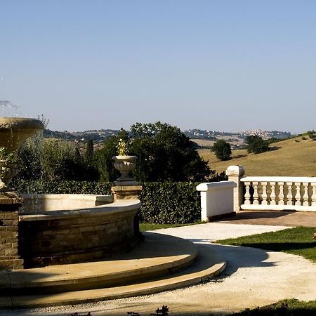 Hotel Villa Castellani Mogliano Exterior foto