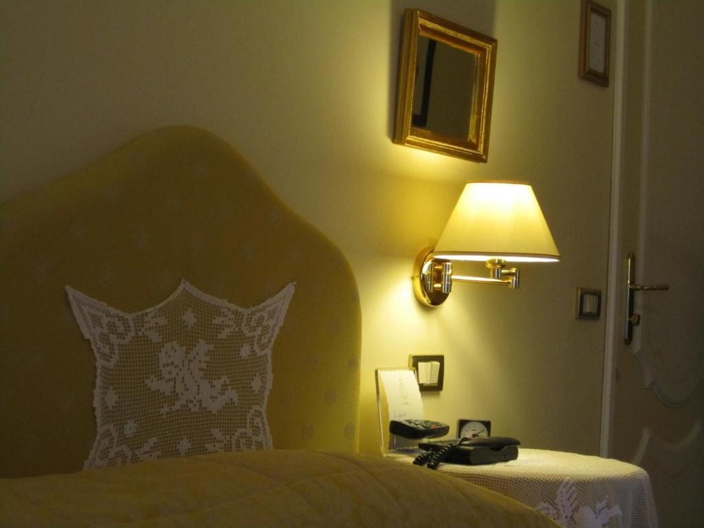 Hotel Villa Castellani Mogliano Quarto foto